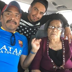 Meet your Posher, Julio  cesar